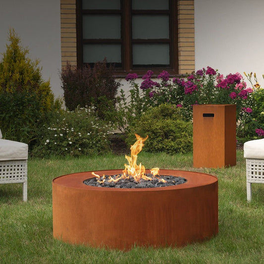 Planika Galio Star Corten – Rund utendørs gasspeis i cortenstål