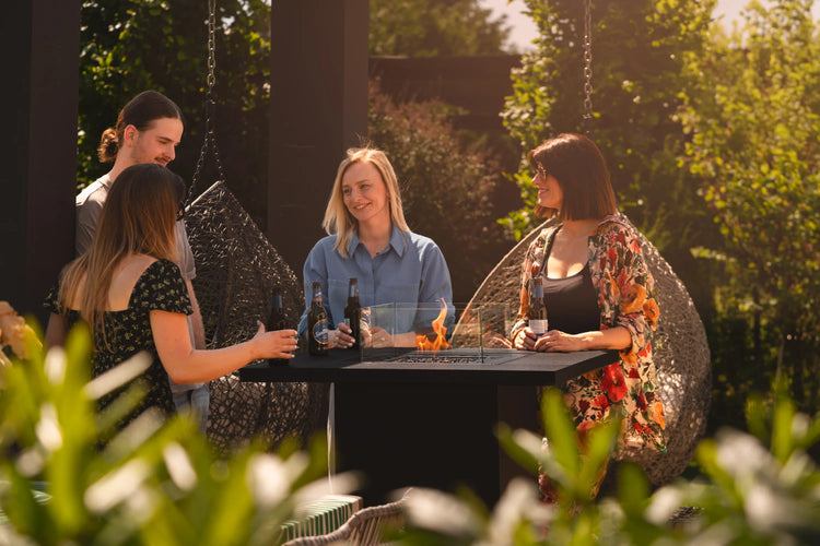 Planika Square Table High – utendørs gasspeisbord