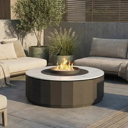 Planika Comet Table – Eksklusivt utendørs biopeis som ildbord - Ardente Brands: Planika Fires